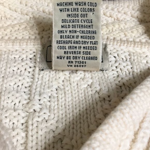 L.L. Bean Cable Knit Button Front Cardigan RN 71341 VN 06097 100% Cotton Medium - Picture 7 of 7